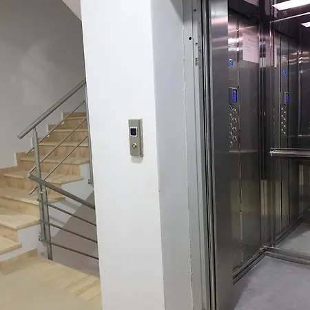 Apartament Alma *